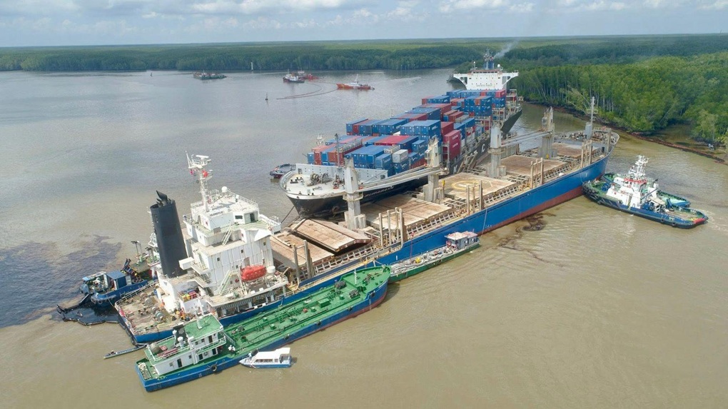 Collision, Container Ship