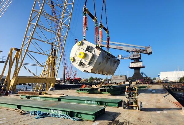 Photo representing Heavy Lift